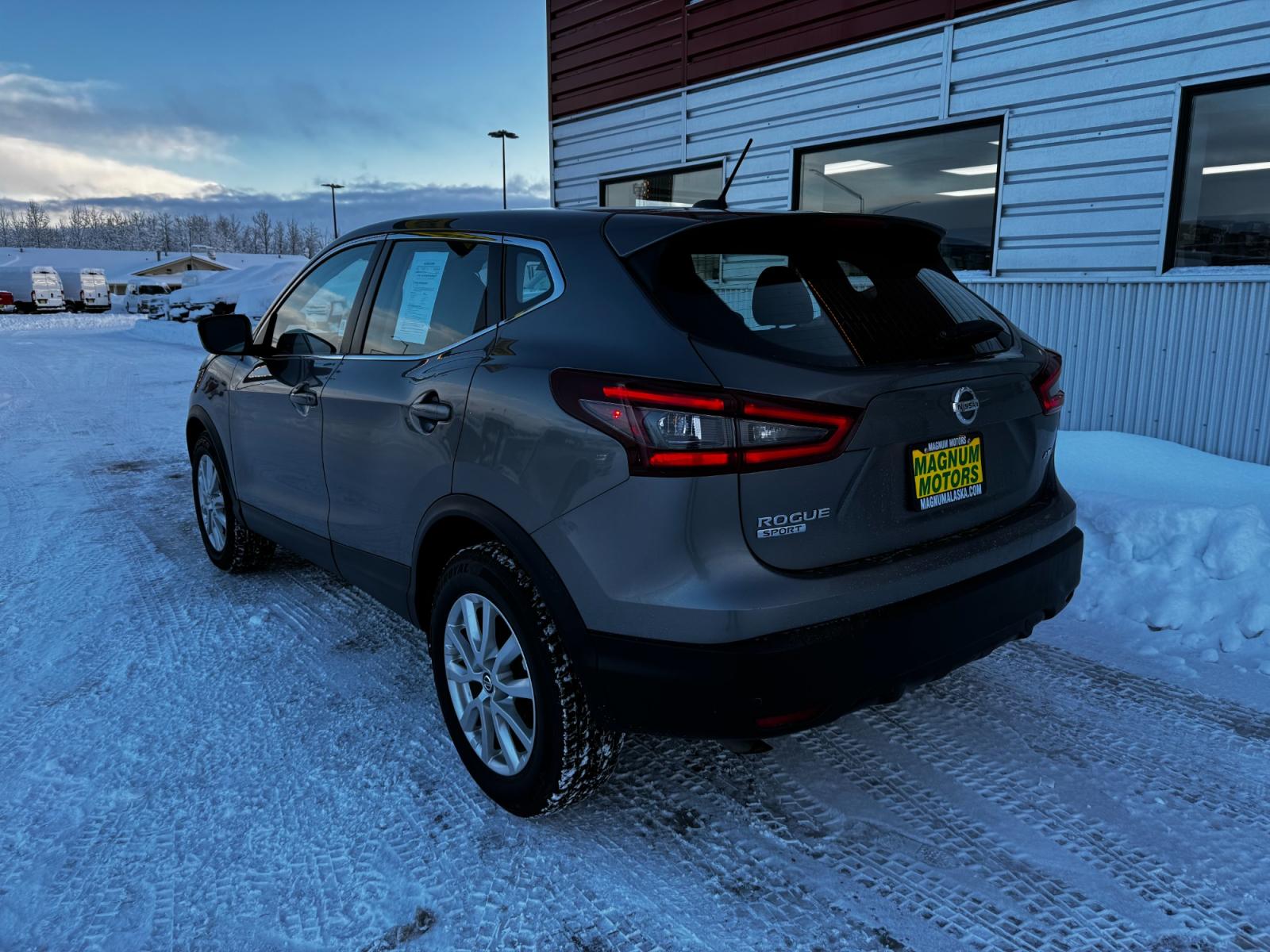 2021 Gray /Black Nissan Rogue Sport Sport (JN1BJ1AW9MW) with an 2.0L 4-Cylinder engine, located at 1960 Industrial Drive, Wasilla, 99654, (907) 376-5555, 61.573475, -149.400146 - Photo #3
